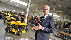 Lubomír Dvo�ák seka�ky Spider vymyslel a nechal si je patentovat. Dnes je...