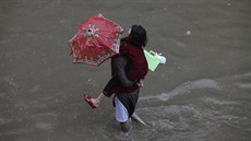 Pákistán postihly jedny z nejhorích záplav za poslední desetiletí (Láhaur, 5....