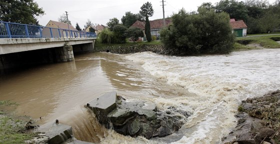 Nebezpečí povodní hrozí na jižní Moravě několikrát ročně. Ilustrační snímek