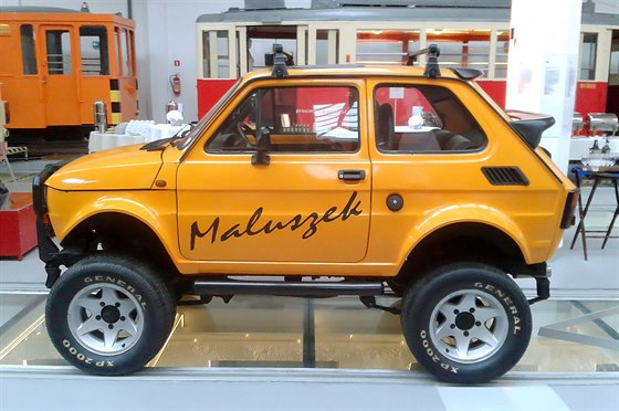 Verze Fiatu 126p s názvem Little Samurai. Technické a dopravní muzeum ve Štětíně