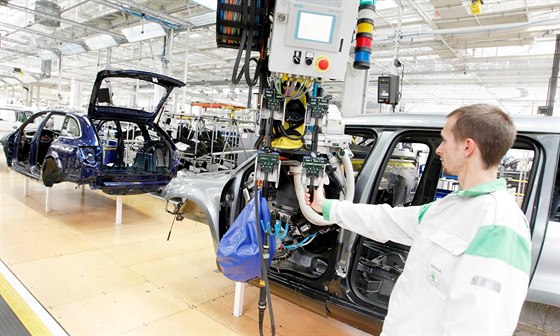 Celkov se kondice eských firem zlepuje, nejvíce ve výrob a automobilovém prmyslu, útlum je v odvtvích, která se toí kolem financí. Ilustraní snímek