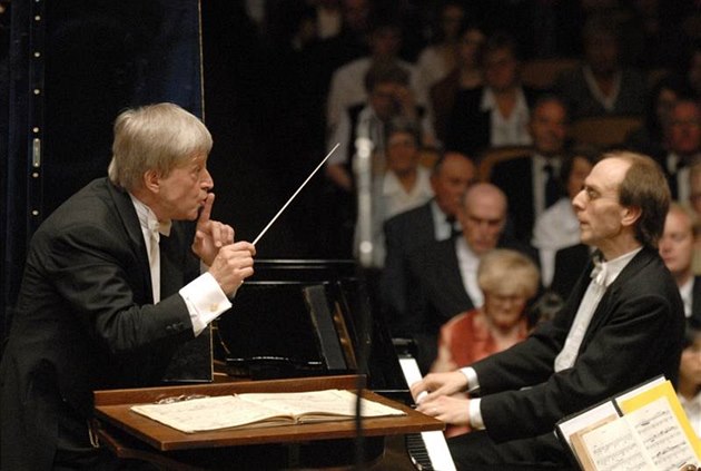 Klavírní virtuos Igor Arda�ev vystoupí ve Zlín�. Snímek je z Pra�ského jara 2007.