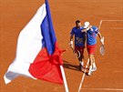 SMUTN KONEC. et tenist Tom Berdych a Radek tpnek (vlevo) spolu...