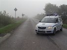 Osobní auto u Čelákovic srazilo v husté mlze dva cyklisty, oba zemřeli...