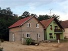Domy ve Strachotín, ze kterých byly evakuováni lidé kvli hrozícímu sesuvu...