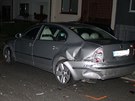 Nehoda ve dánicích na Hodonínsku, zaparkovaný vz po nárazu. (15. záí 2014).