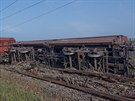 Nkladn vlak pln naloen uhlm vykolejil u Pevova na Krlovhradecku....