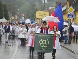 Cel vkend zn v Uherskm Hraditi psniky v podn slovckch folklornch...