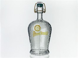 Pilsner Urquell odtajnil leton design aukn lahve, kter v dobroinn aukci...