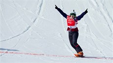 2014. Snowboardkrosařka Eva Samková vítězí na olympijských hrách v Soči. Česká...