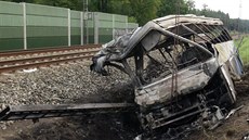 Pi nehod autobusu u Plané nad Lunicí zahynuli dva lidé. idi a jedna z...
