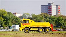 ORANIT. Louka na Vypichu je po koncertu skupiny kabát zniená.