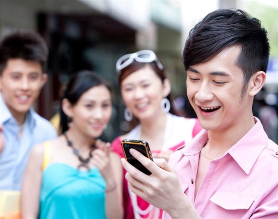 Mladý Číňan kvůli vytouženému iPhonu pronajímá přítelkyni. Ilustrační snímek