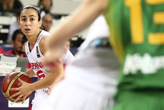 panlská basketbalistka Silvia Dominguezová v utkání proti Brazílii.