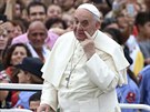 Pape Frantiek na své první evropské zahraniní cest v Albánii. (21. záí...