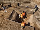 Archeologové z hradecké univerzity zkoumají významný pravký rondel v...