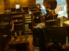 Skupina Chinaski nahrávala novou desku ve slavných studiích Rockfield ve Walesu.