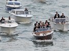 George Clooney a jeho svatební hosté se pepravovali lodními taxi (Benátky, 27....