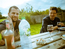 Skupina Chinaski nahrávala novou desku ve slavných studiích Rockfield ve Walesu.