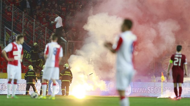 MLHA. Derby se odehrlo v bouliv atmosfe.