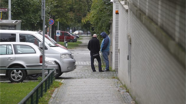 Policie zasahuje v dom Ivo Rittiga na praskch Vinohradech. (26. 9. 2014)