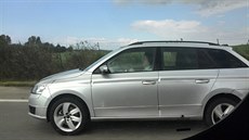 Maskovaný prototyp tetí generace kody Fabie Combi pi testech