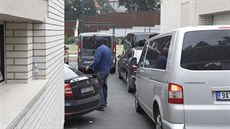 Policisté prohledali i vilu, kterou vyu�ívá lobbista Ivo Rittig. (26. 9. 2014)