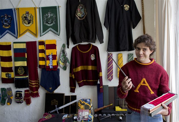 Mexičan nasbíral 3097 věcí s tematikou Harryho Pottera. Je to rekord -  iDNES.cz