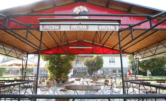 Legendární restaurace Tivoli ve Velkém Bezn je a do odvolání zavená.