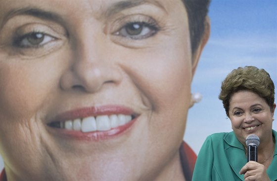 Brazilská prezidentka Dilma Rousseffová mluví na setkání s atlety v Riu de...