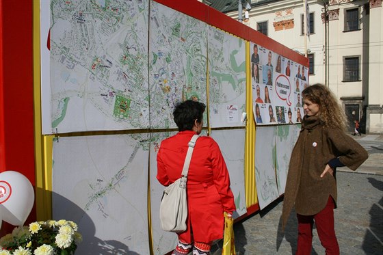 Jihlavané umístili do mapy, kterou vystavuje na horním Masarykově náměstí hnutí...