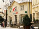 Infocentrum Karlovy Vary ve zrekonstruovaném devném trním krámku UVA v...