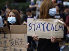 Protestující v Hongkongu (1. íjna 2014).