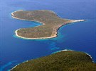 Ostrvek tvaru srdce u ostrova Skantzoura, Sporadské ostrovy