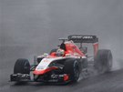 V ZÁPLAV VODY. Jules Bianchi ve Velké cen Japonska formule 1.  