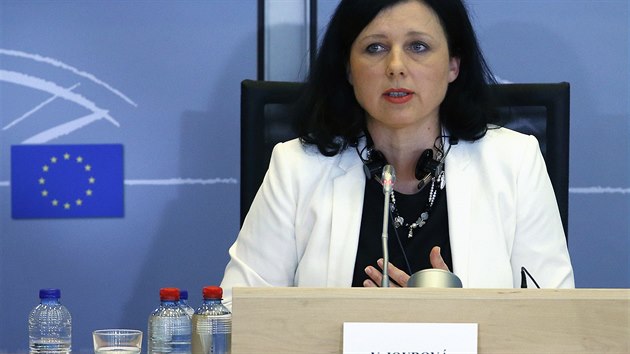 Věra Jourová při slyšení před poslanci Evropského parlamentu (1. října 2014)