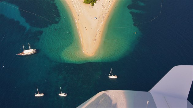 Pl Zlatni Rat, ostrov Bra