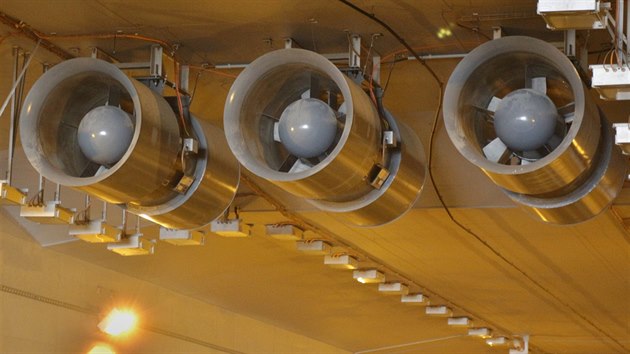 Ventiltory nucenho odvtrn tunelu Blanka