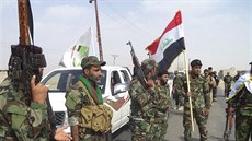 Irácké iítské milice, které bojojí proti islamistm (2. íjna 2014).