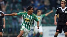 GÓLOVÁ RADOST. Jhon Mosquera, fotbalista Bohemians Praha 1905, oslavuje gól v...