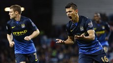 GÓL. Argentinský úto�ník Sergio Agüero (vpravo) se raduje ze svého gólu do sít�...