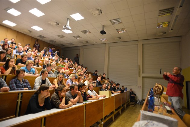 Ruští zahraniční studenti převádějí studia domů, nejvíc jich je z Česka