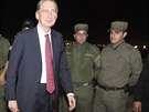 Britský ministr zahranií Philip Hammond navtívil cviení pemerg v Irbílu...