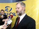Václav Hampl ve volebním �tábu KDU-�SL. (11. �íjna 2014)