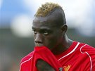 FOTBALOVÁ DEPRESE. Mario Balotelli z Liverpoolu se momentáln trápí. 