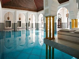 Orientální palácový hotel La Mamounia v Marakéi v Maroku nabízí...