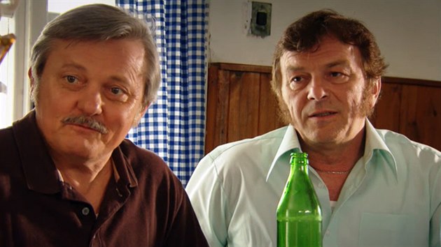 Svatopluk Skopal a Pavel Trávníček v seriálu Vyprávěj (2009)