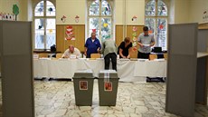 Voliči budou muset jít k volebním urnám v části Brno-sever znovu.