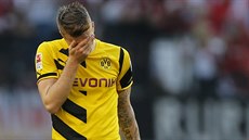 KRIZE. Marco Reus je zklamaný z prohry s Kolínem nad Rýnem. Fotbalistm...