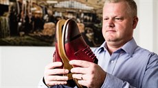 Mu�i si v�ímají kravaty �i ko�ile, ale obuv po�ád podce�ují, obává se Michal...